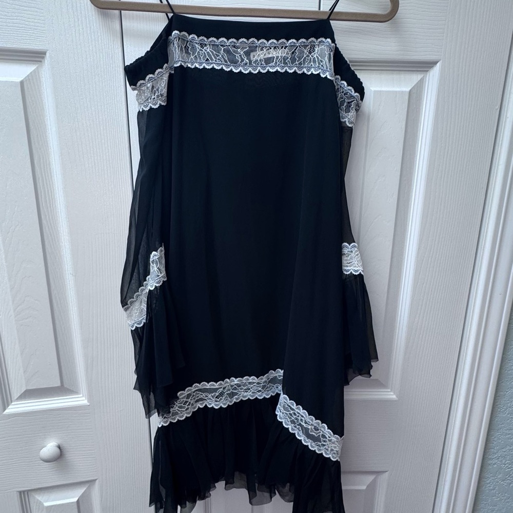 Alice + Olivia Black Skirt with White Lace Accents